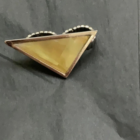 Ring - Picture 3 of 3